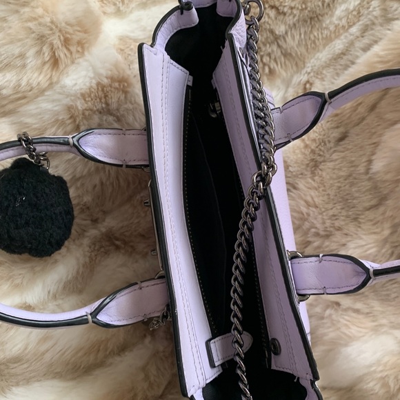 Ariana Grande x Coach Kiti Swagger 20 - Picture 4 of 9